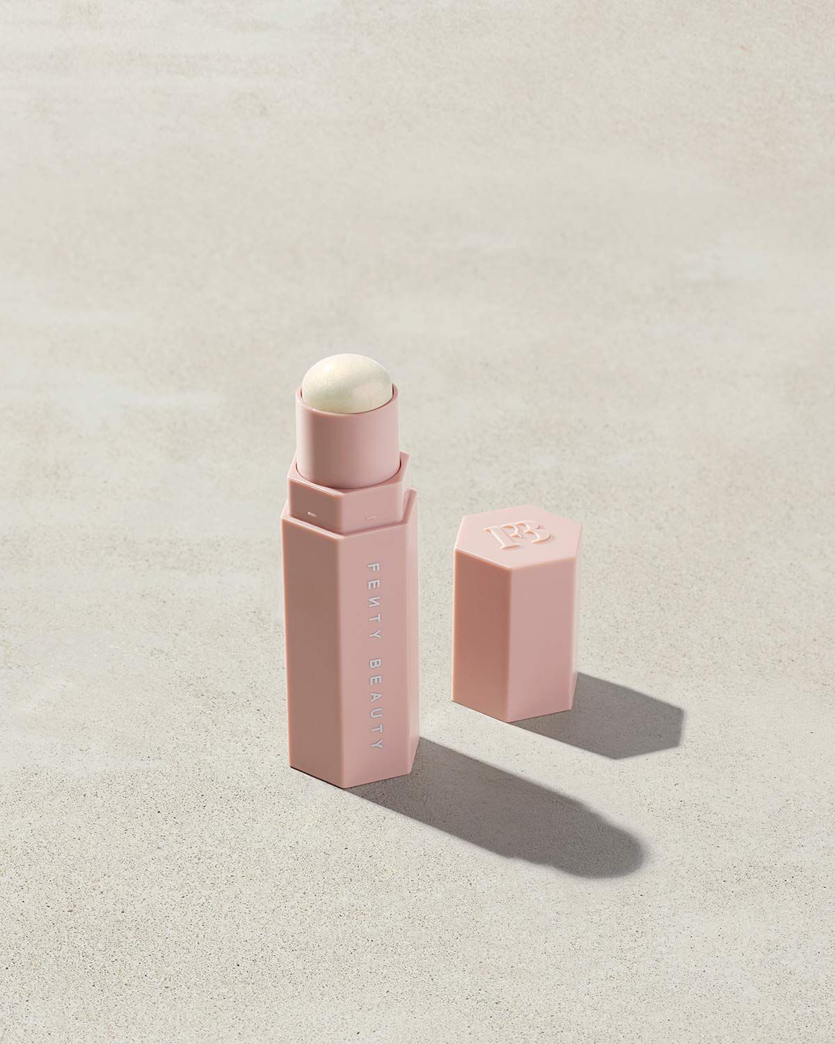 20-60代からのファッション通販  Iluminador em Bastão Fenty Beauty Match Stix Glow Skinstick フェイスカラー